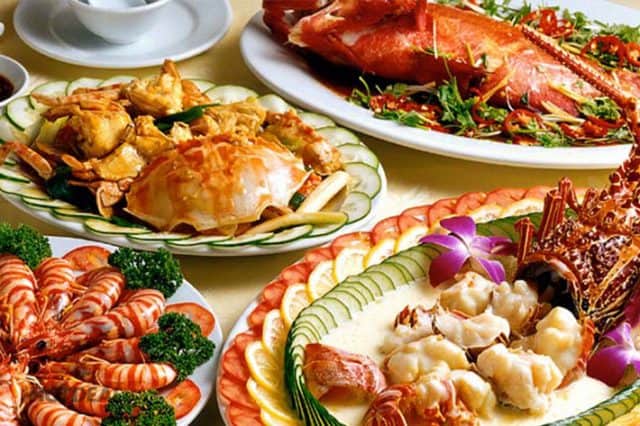 VINH HY BAY TOUR