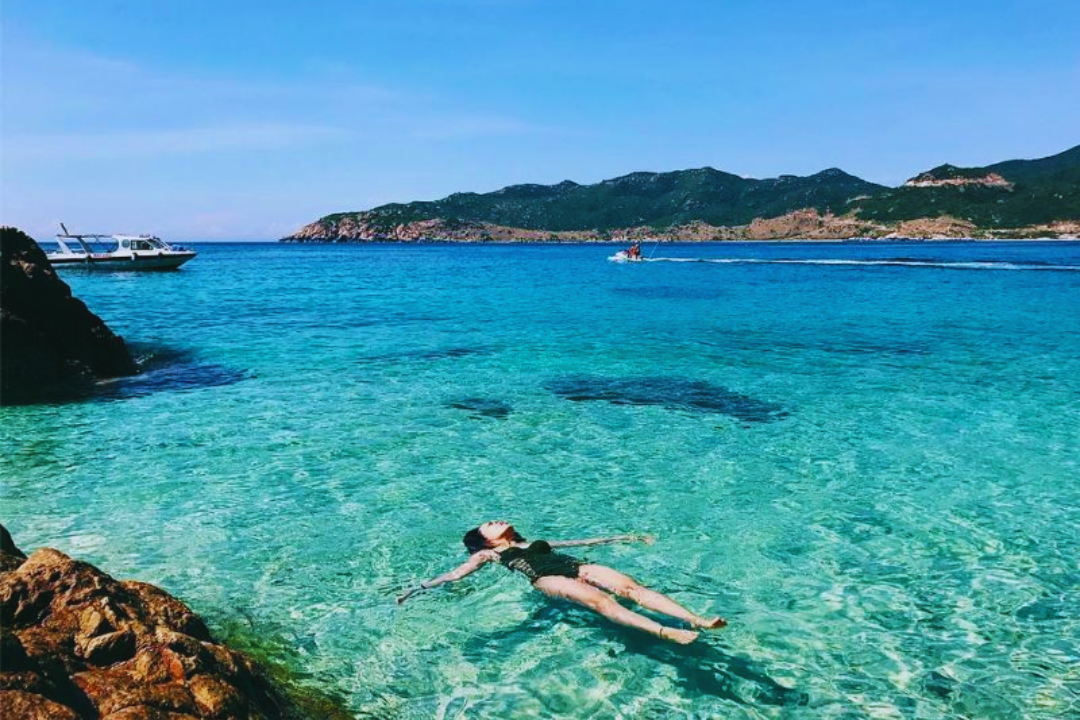 VINH HY BAY TOUR