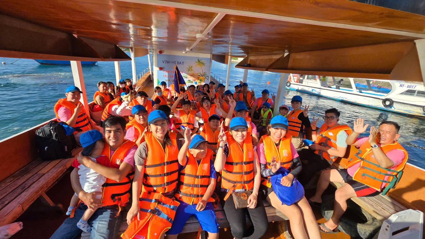 TOUR NHA TRANG 4N3Đ - TRẢI NGHIỆM CẮM TRẠI TRÊN BIỂN